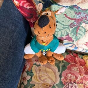 Scooby Doo 13" Soft Plush Football Uniform Toy Factory Hanna Barbera 2008 Green